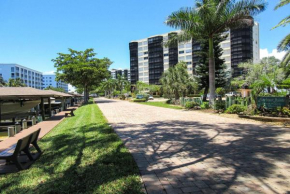 Harbour Pointe North 725 by Kathy Nesbit Vacations